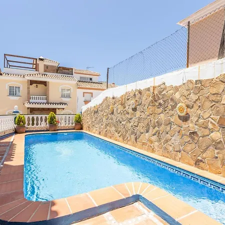 Con Piscina Privada